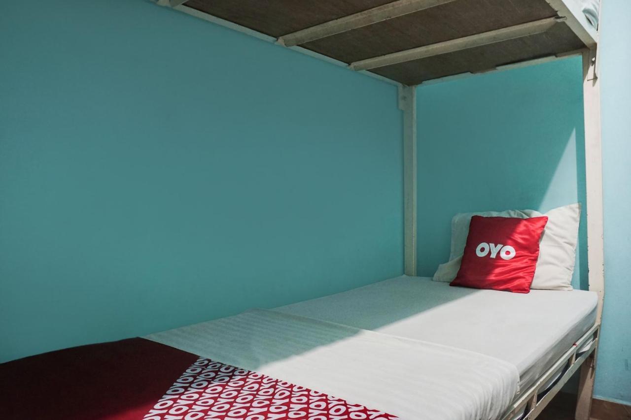 Oyo 91754 Wisma Tiqita Syariah Cakarta Dış mekan fotoğraf